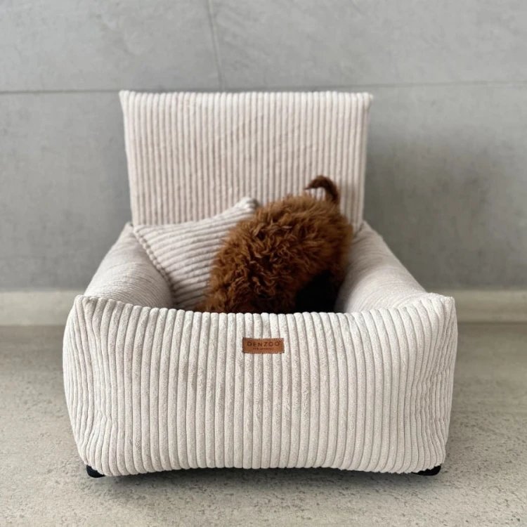 fotelik-samochdowy-dla-psa-i-kota-denzoo-milano-beige (4).jpg