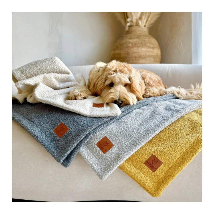 kocyk-dla-psa-polarowy-denzoo-belluno-beige (3).jpg